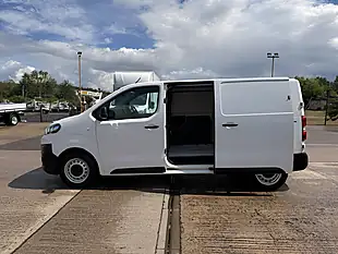 Used 2019 Citroen Dispatch 1400 Enterprise White - Interior and Exterior details 9