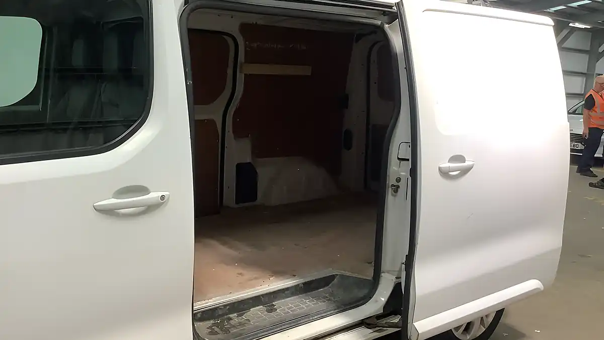 Used 2019 Citroen Dispatch Driver M Nav White - Interior and Exterior details 10