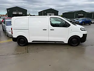 Used 2019 Citroen Dispatch Enterprise M White - Interior and Exterior details 10