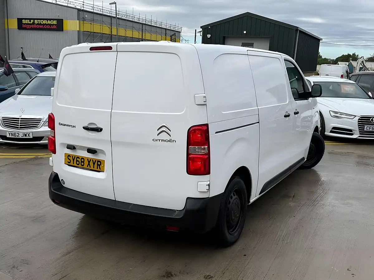 Used 2019 Citroen Dispatch Enterprise M White - Interior and Exterior details 11