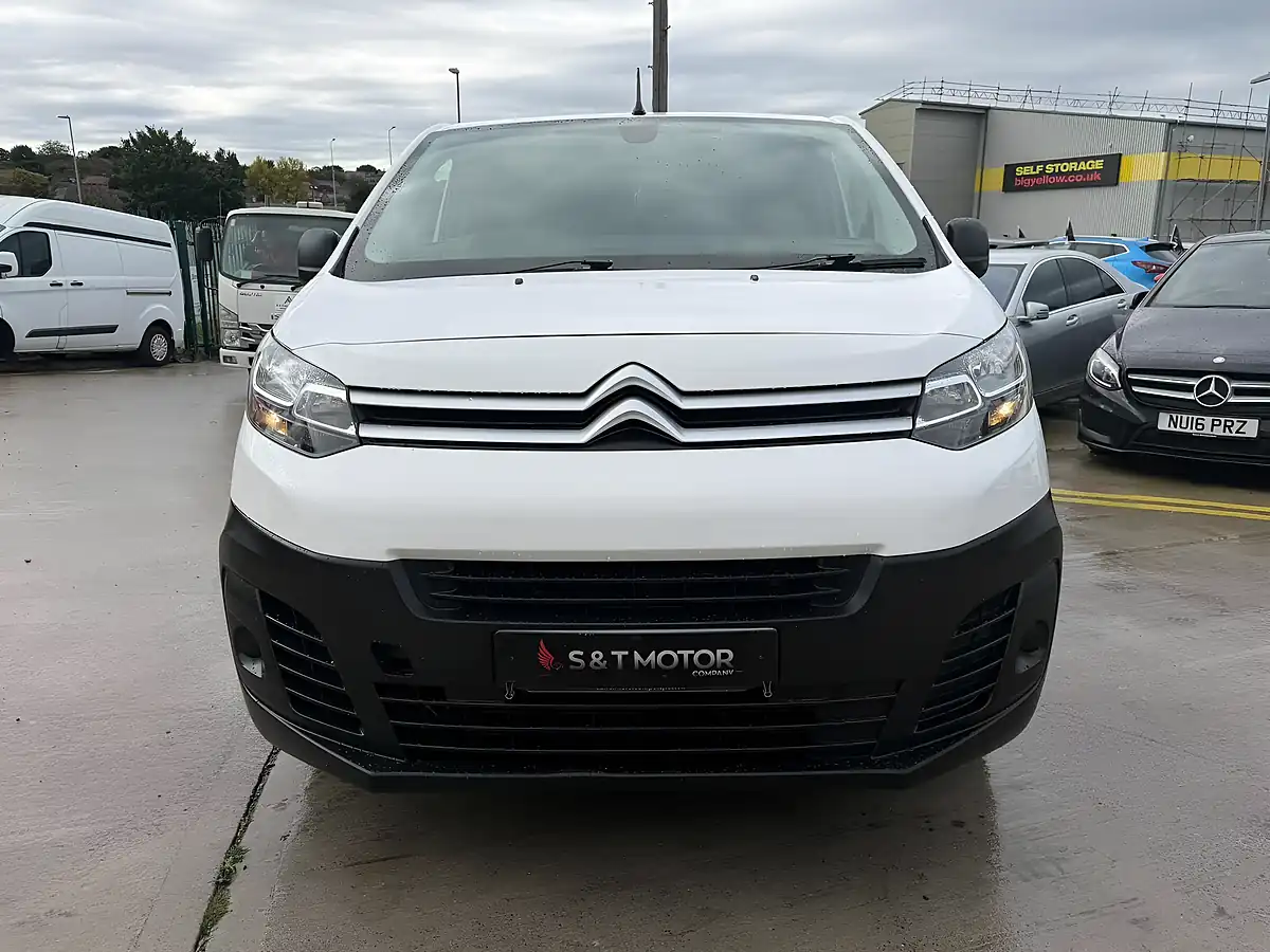 Used 2019 Citroen Dispatch Enterprise M White - Interior and Exterior details 3