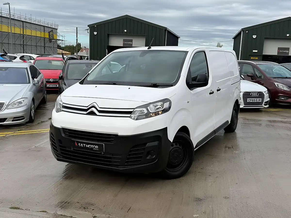 Used 2019 Citroen Dispatch Enterprise M White - Interior and Exterior details 6