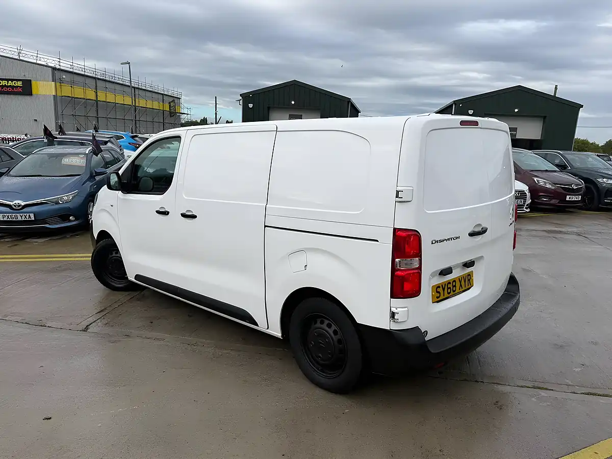 Used 2019 Citroen Dispatch Enterprise M White - Interior and Exterior details 7