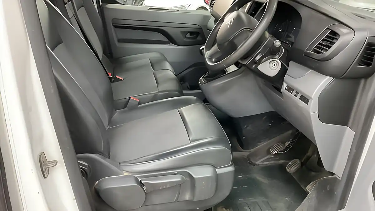 Used 2019 Citroen Dispatch X Xl White - Interior and Exterior details 8