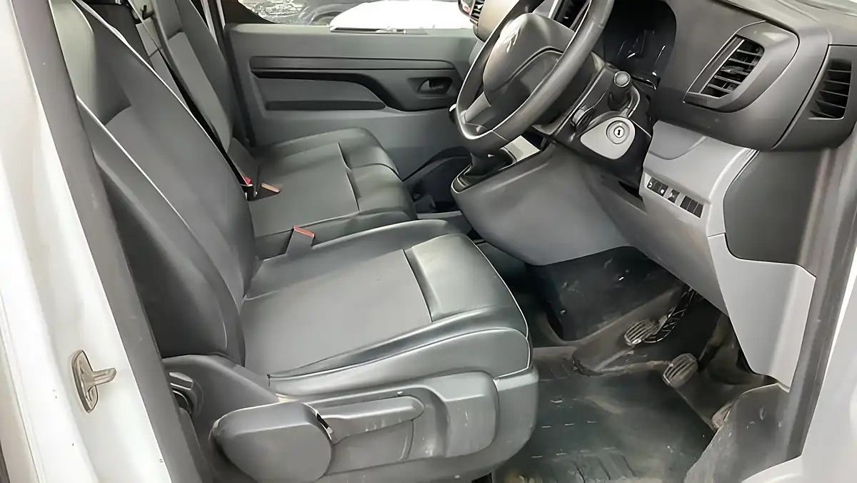 Used 2019 Citroen Dispatch X Xl White - Interior and Exterior details 9