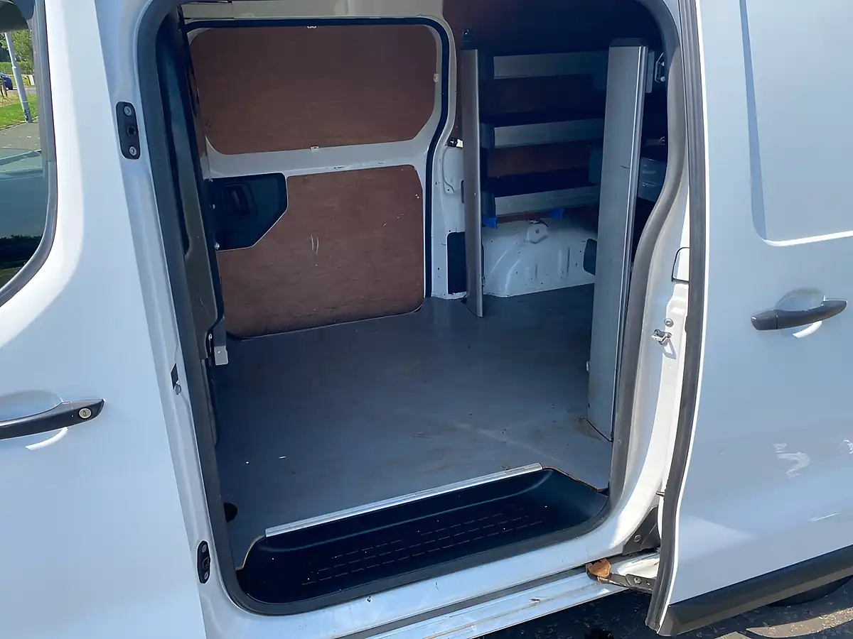 Used 2019 Citroen Dispatch X Xl White - Interior and Exterior details 13