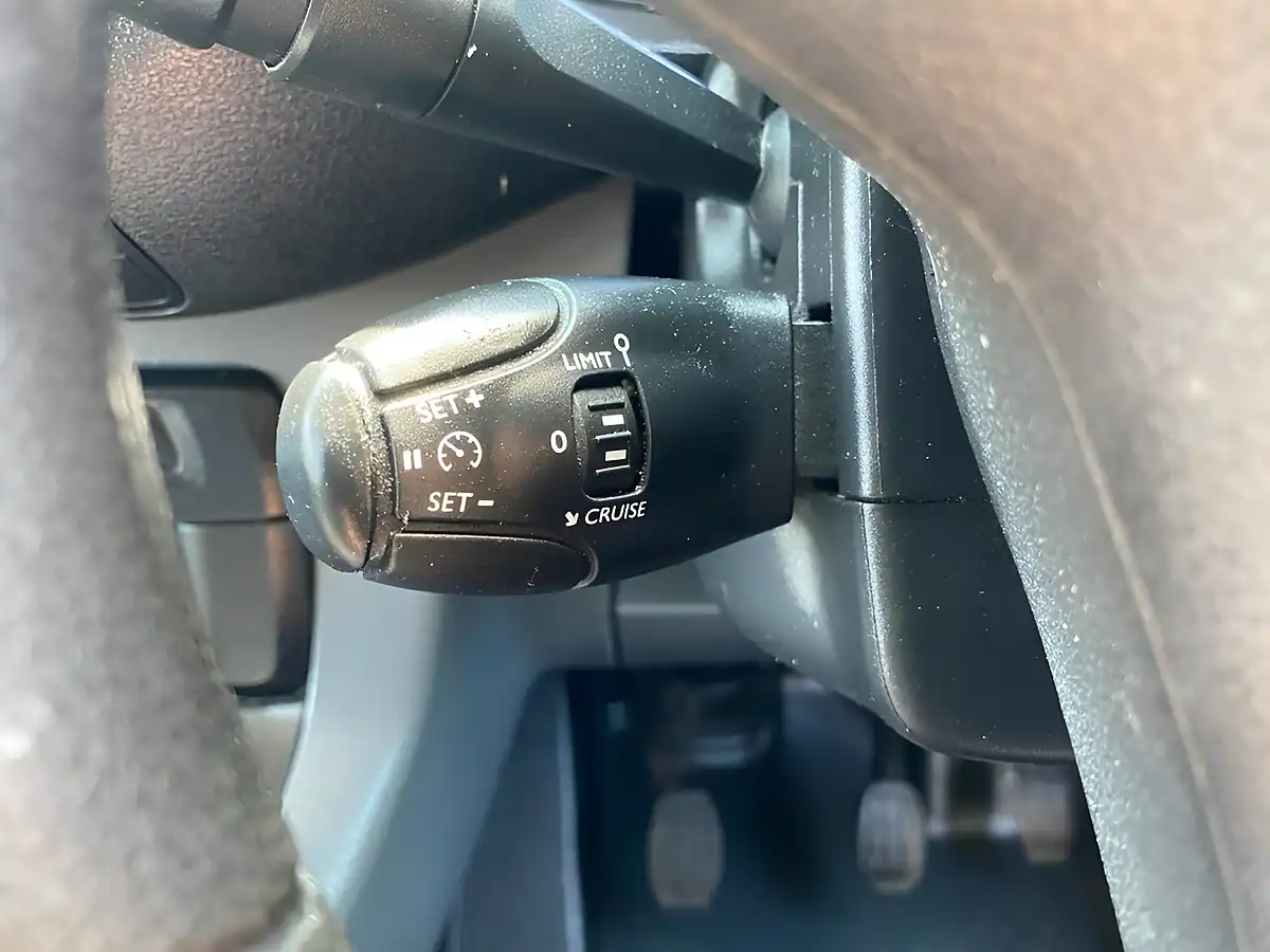 Used 2019 Citroen Dispatch X Xl White - Interior and Exterior details 14