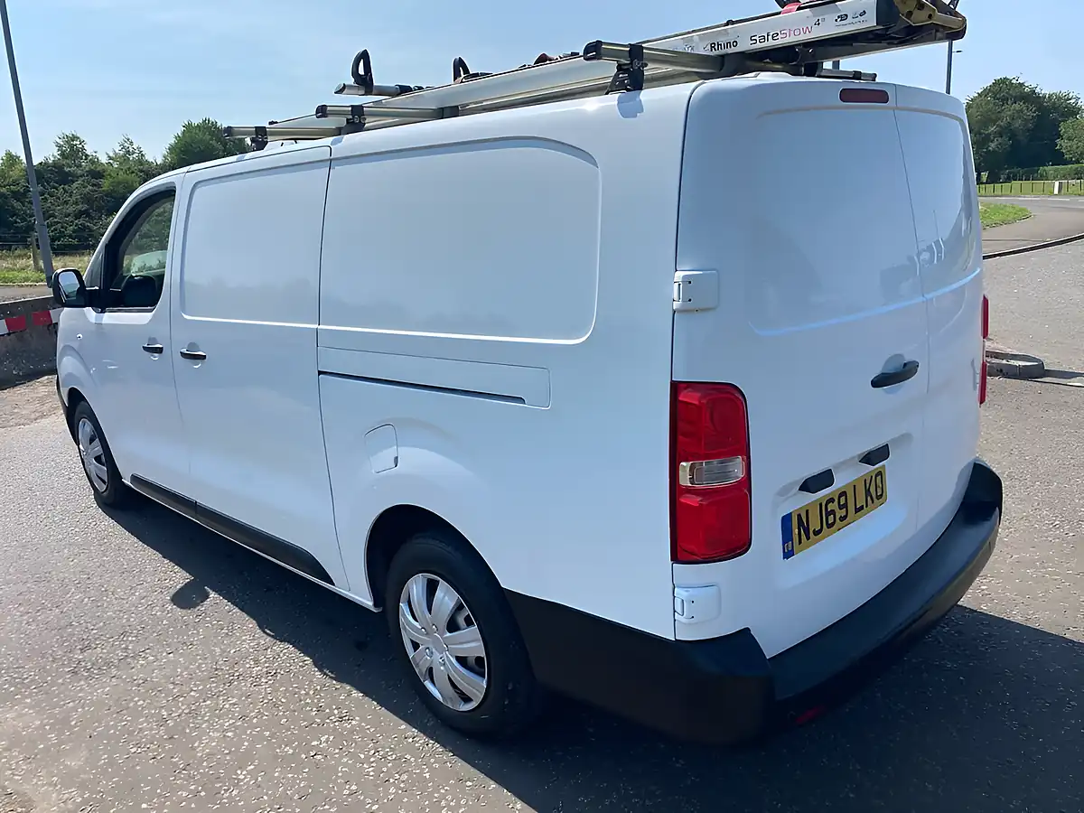 Used 2019 Citroen Dispatch X Xl White - Interior and Exterior details 17