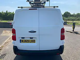 Used 2019 Citroen Dispatch X Xl White - Interior and Exterior details 18