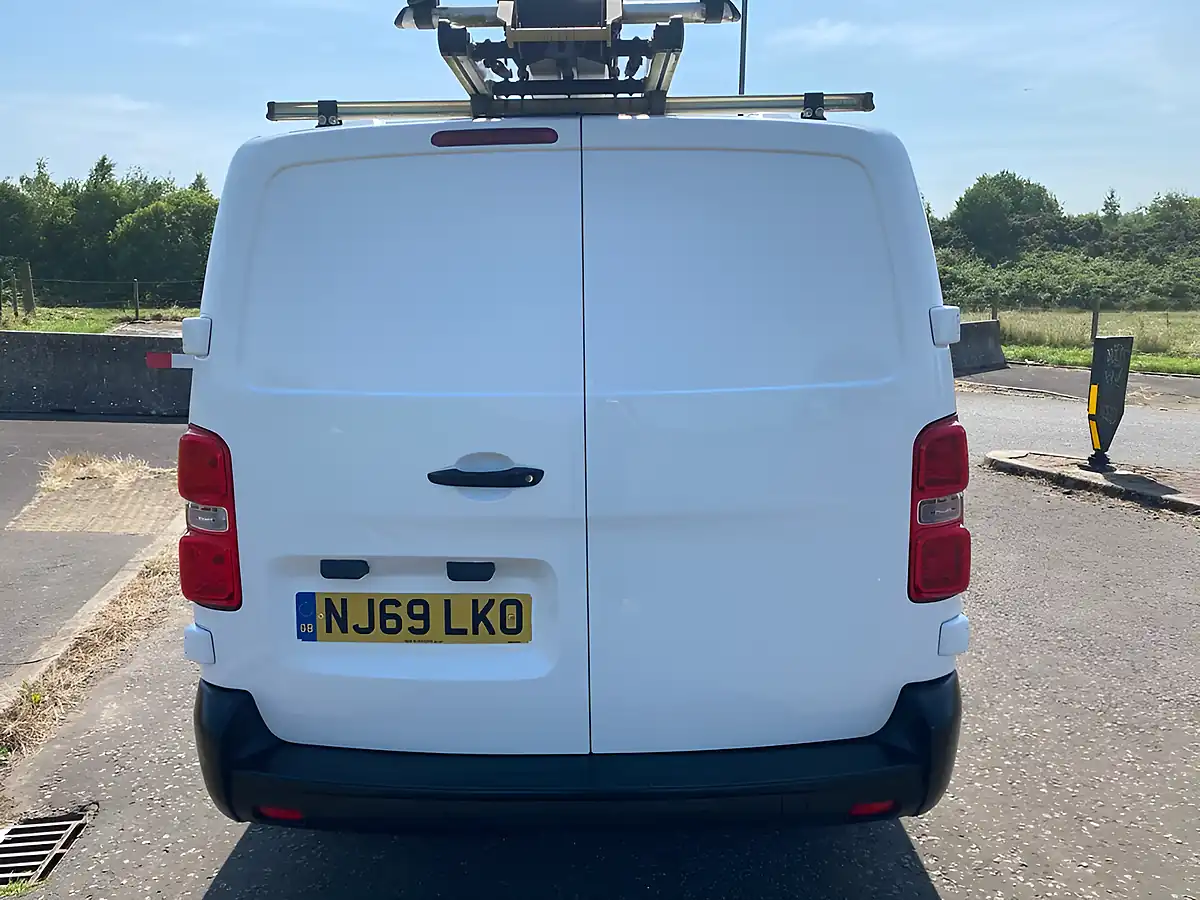 Used 2019 Citroen Dispatch X Xl White - Interior and Exterior details 18