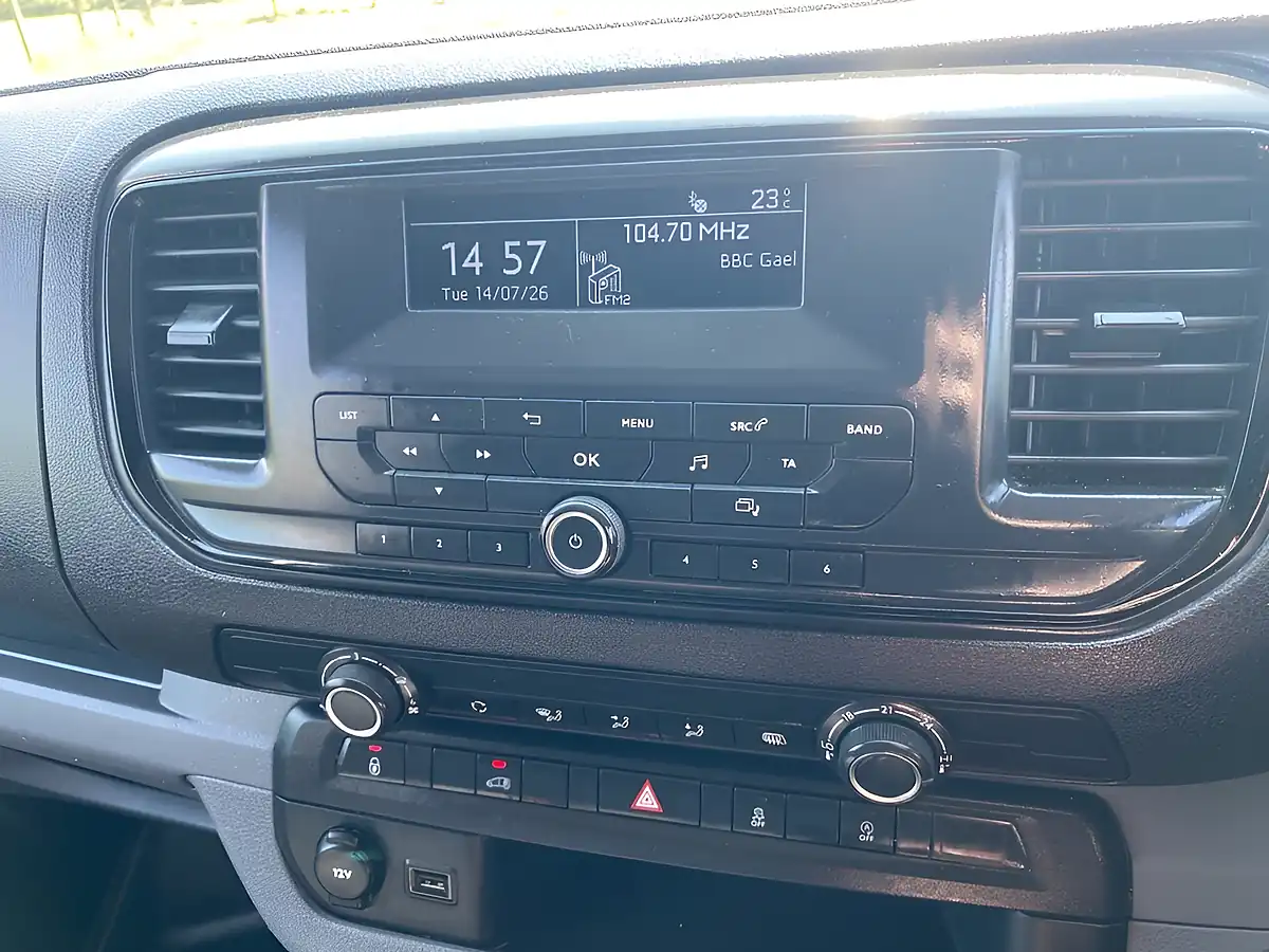Used 2019 Citroen Dispatch X Xl White - Interior and Exterior details 5