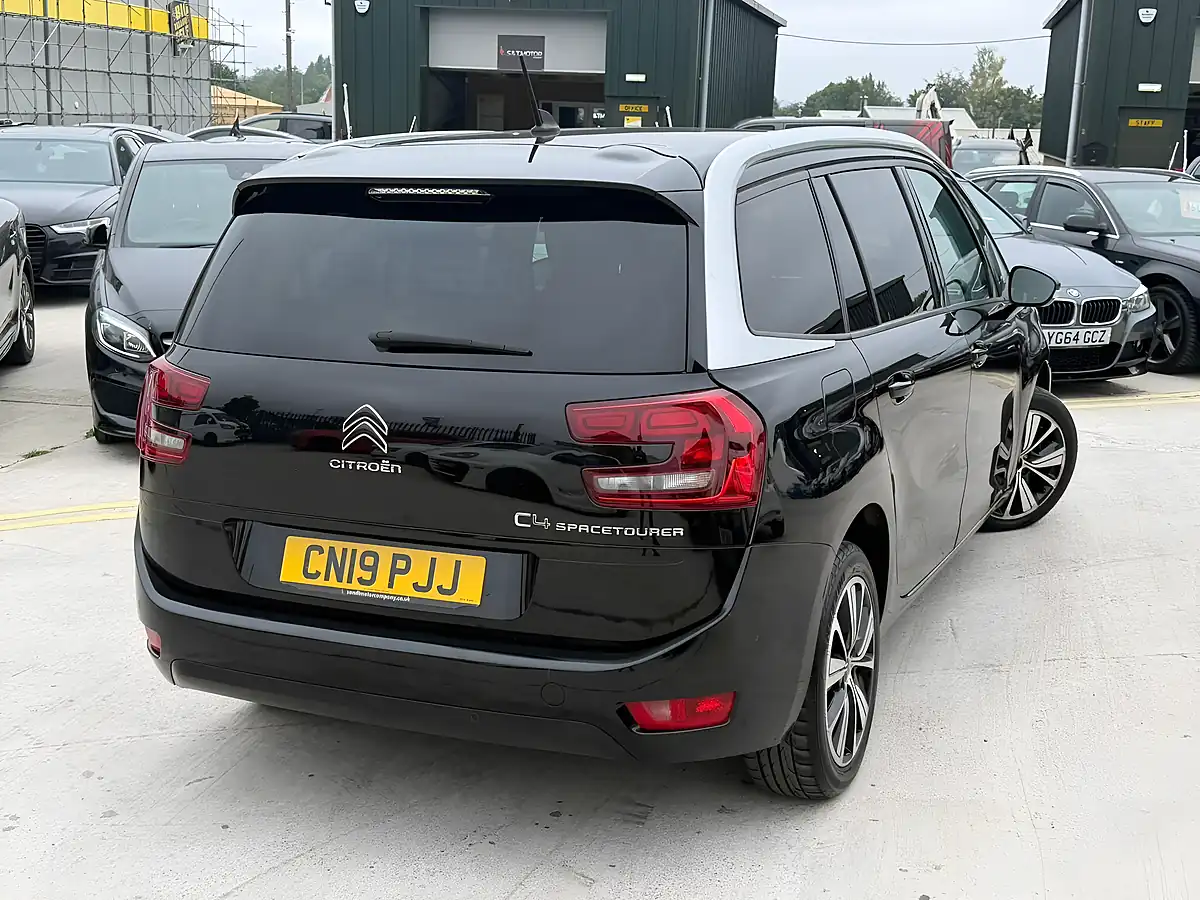 Used 2019 Citroen Grand C4 Spacetourer Feel Black - Interior and Exterior details 10