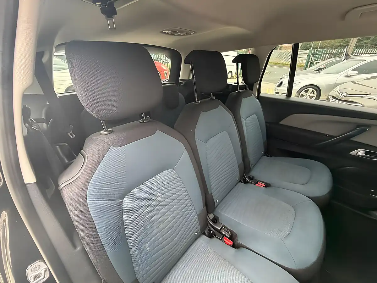 Used 2019 Citroen Grand C4 Spacetourer Feel Black - Interior and Exterior details 15