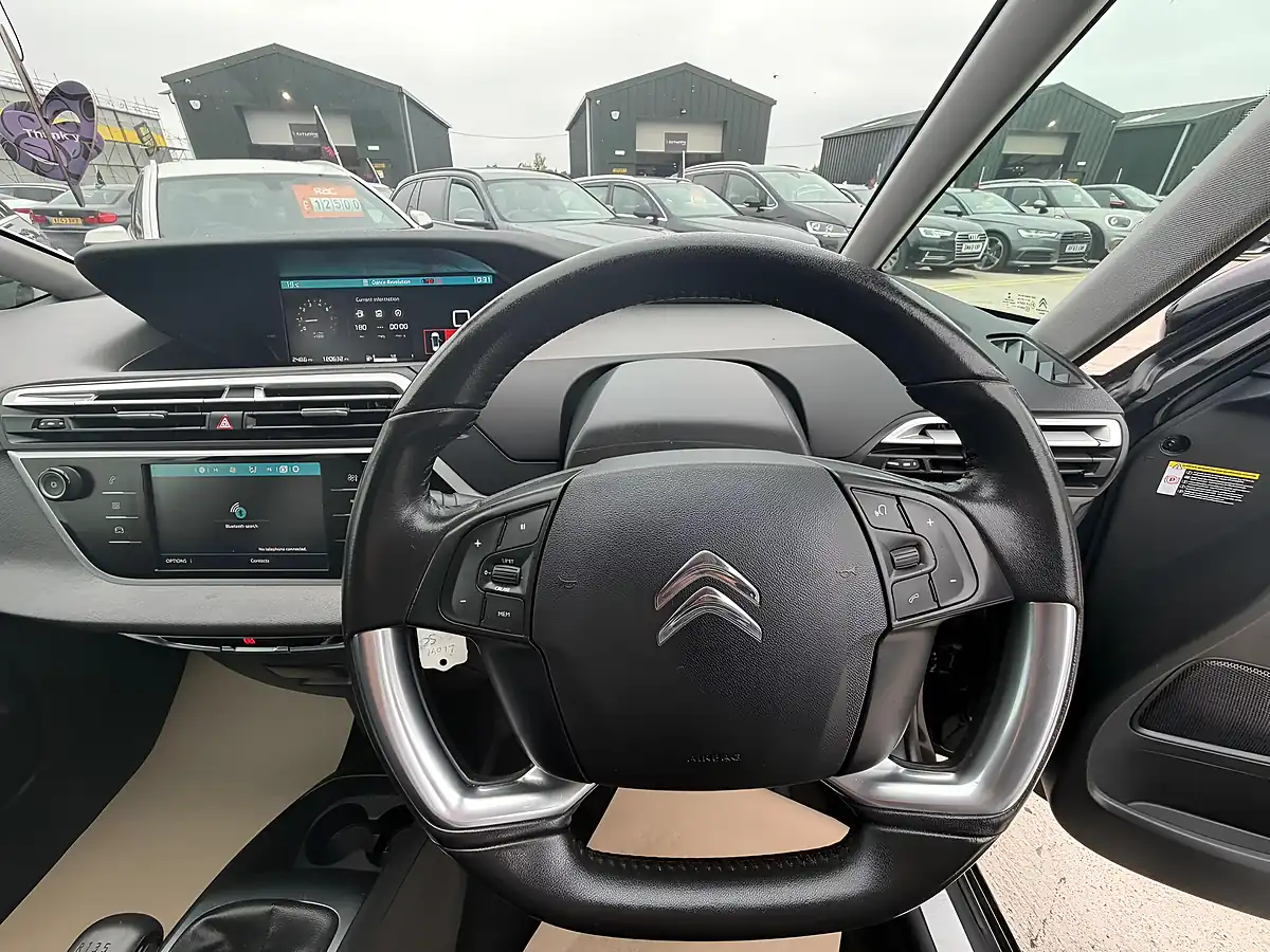 Used 2019 Citroen Grand C4 Spacetourer Feel Black - Interior and Exterior details 19