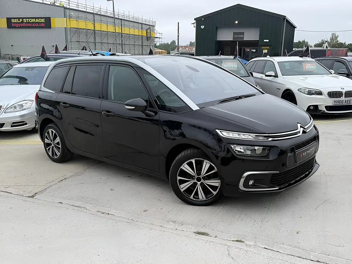 Used 2019 Citroen Grand C4 Spacetourer Feel Black - Interior and Exterior details 2