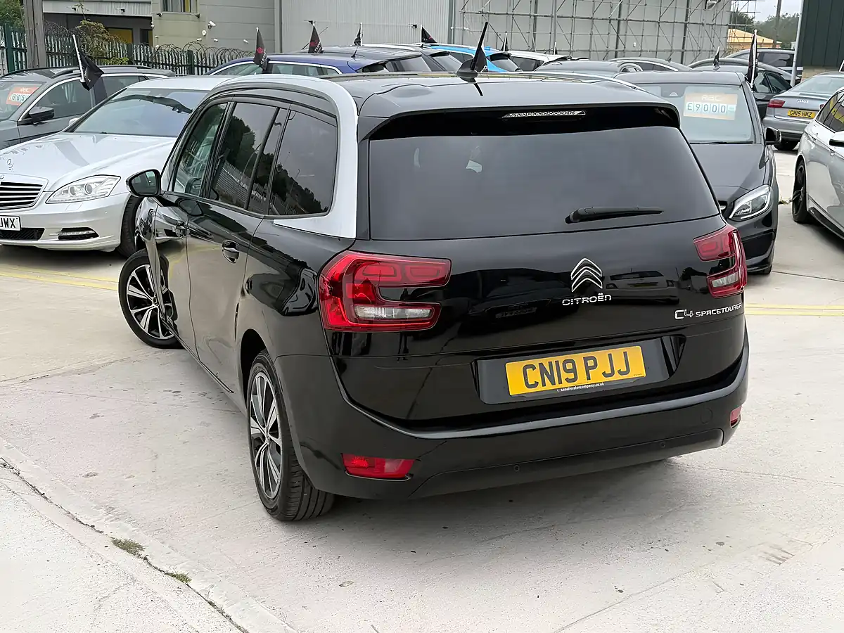Used 2019 Citroen Grand C4 Spacetourer Feel Black - Interior and Exterior details 7