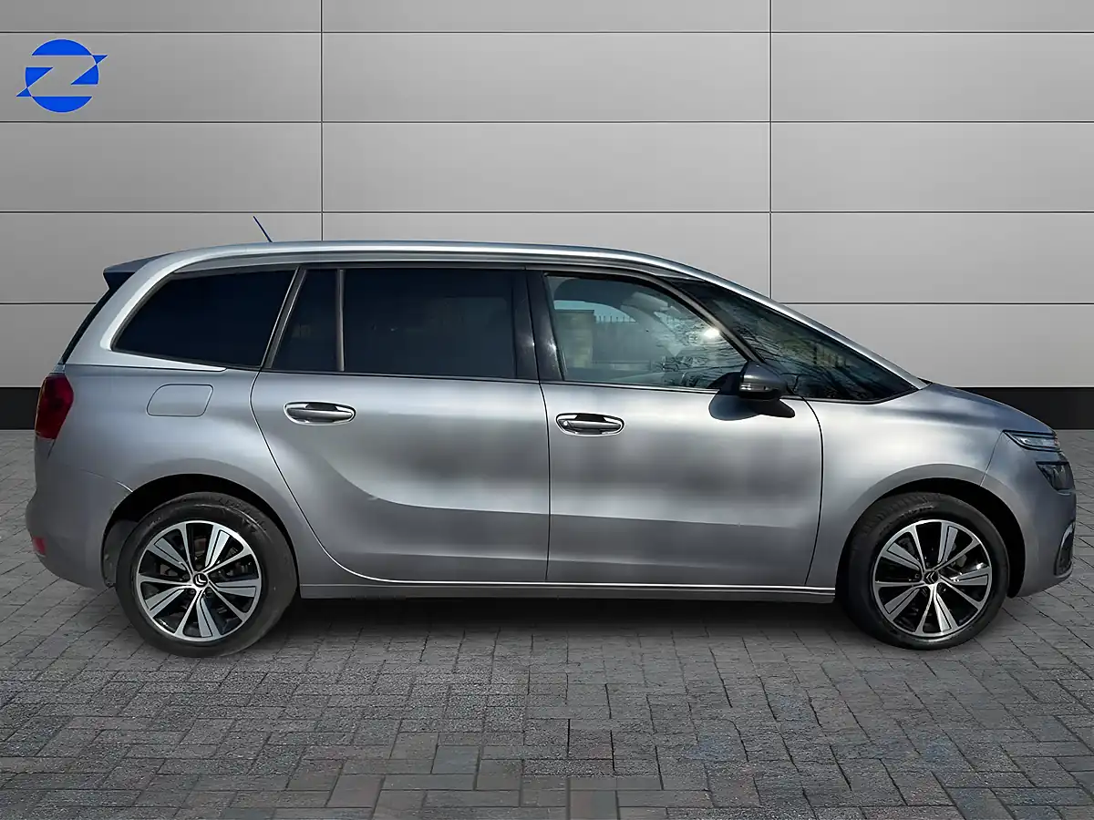 Used 2019 Citroen Grand C4 Spacetourer Feel Grey - Interior and Exterior details 5
