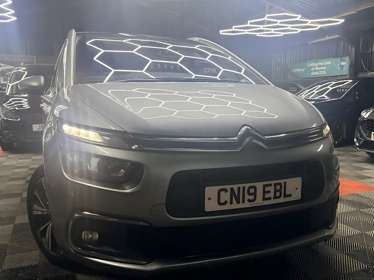 Used 2019 Citroen Grand C4 Spacetourer Feel Grey - Front View