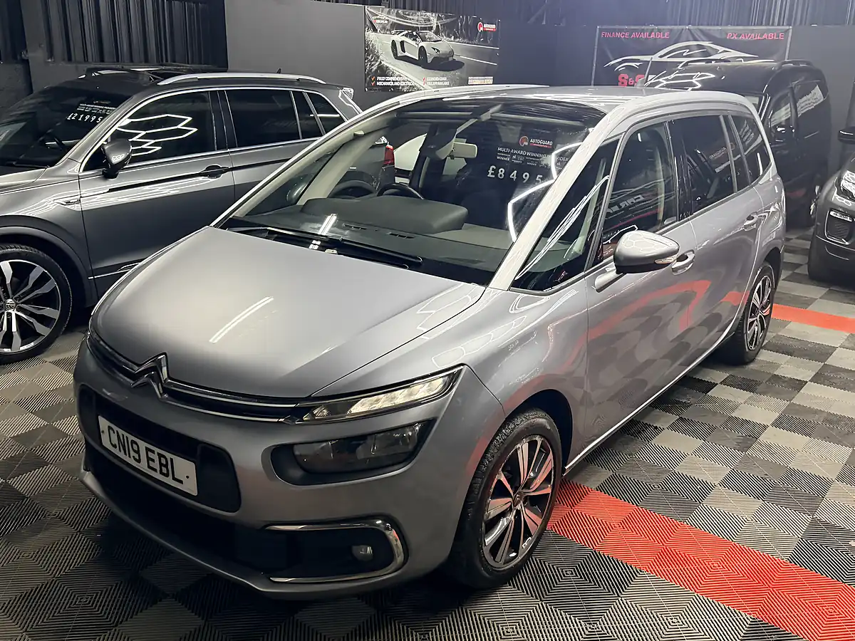 Used 2019 Citroen Grand C4 Spacetourer Feel Grey - Interior and Exterior details 6