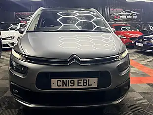 Used 2019 Citroen Grand C4 Spacetourer Feel Grey - Interior and Exterior details 8