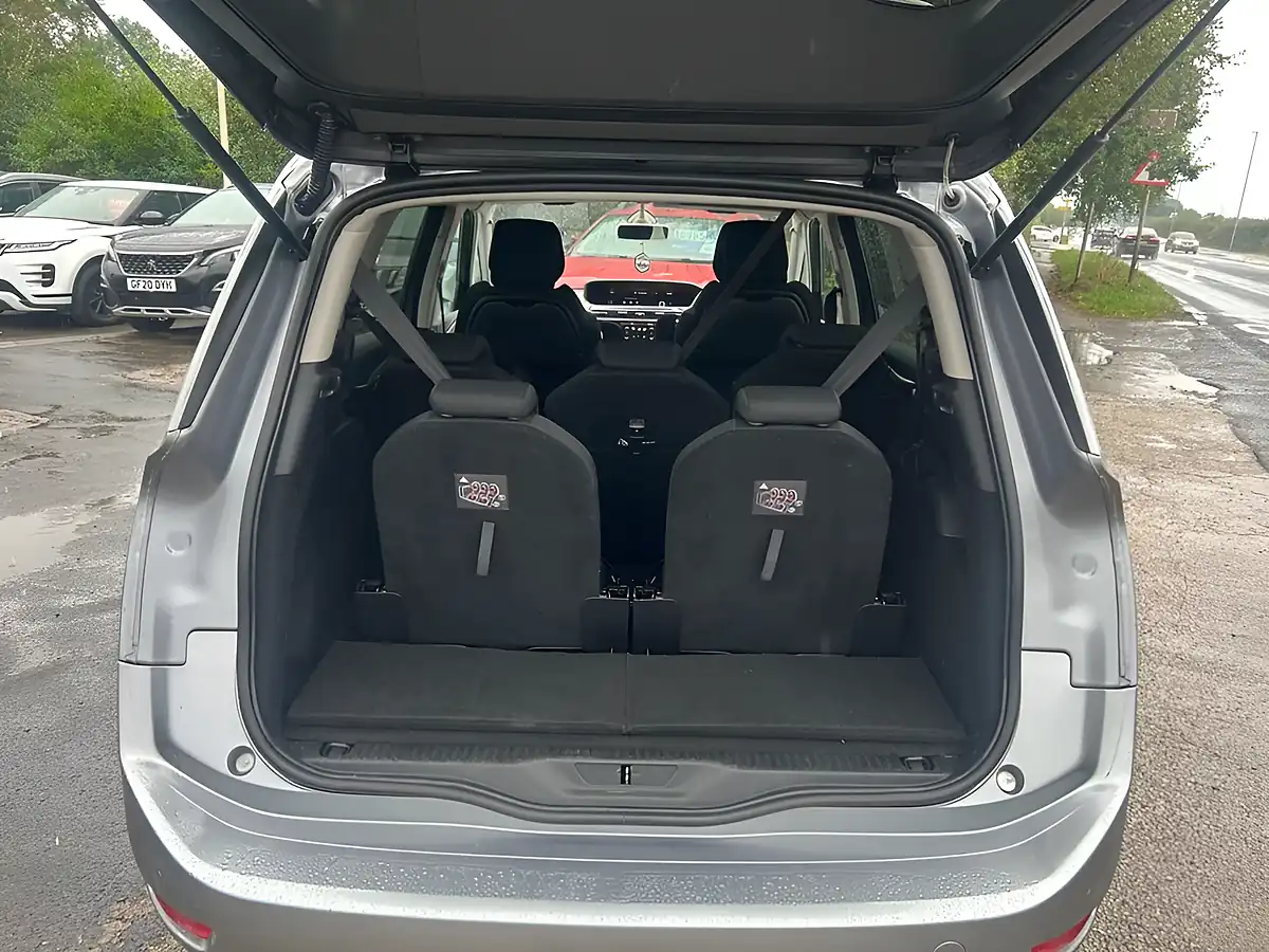 Used 2019 Citroen Grand C4 Spacetourer Feel Grey - Interior and Exterior details 13