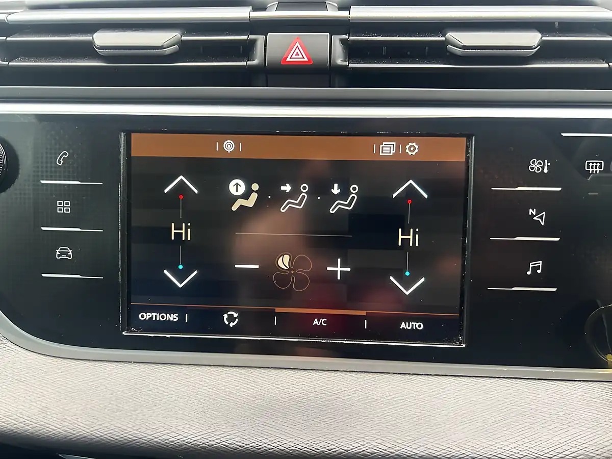 Used 2019 Citroen Grand C4 Spacetourer Feel Grey - Interior and Exterior details 6