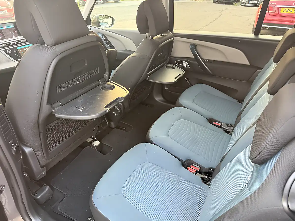 Used 2019 Citroen Grand C4 Spacetourer Feel Grey - Interior and Exterior details 12