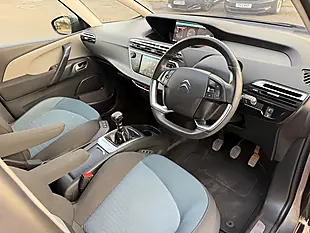 Used 2019 Citroen Grand C4 Spacetourer Feel Grey - Interior and Exterior details 9