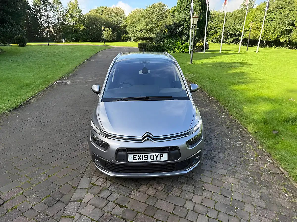 Used 2019 Citroen Grand C4 Spacetourer Feel Grey - Interior and Exterior details 10