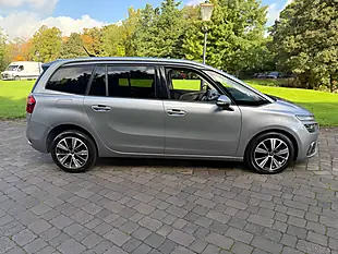 Used 2019 Citroen Grand C4 Spacetourer Feel Grey - Interior and Exterior details 3