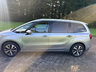 Used 2019 Citroen Grand C4 Spacetourer Feel Grey - Interior and Exterior details 7