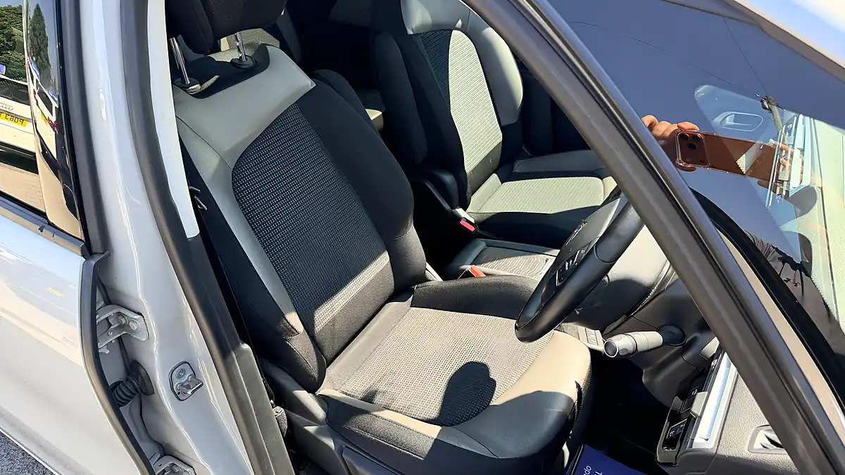Used 2019 Citroen Grand C4 Spacetourer Flair Beige - Interior and Exterior details 11