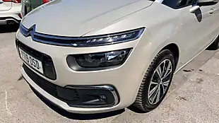 Used 2019 Citroen Grand C4 Spacetourer Flair Beige - Interior and Exterior details 17