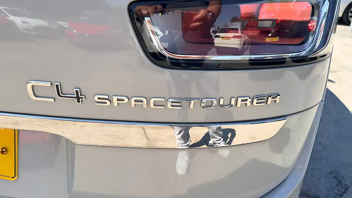 Used 2019 Citroen Grand C4 Spacetourer Flair Beige - Interior and Exterior details 18