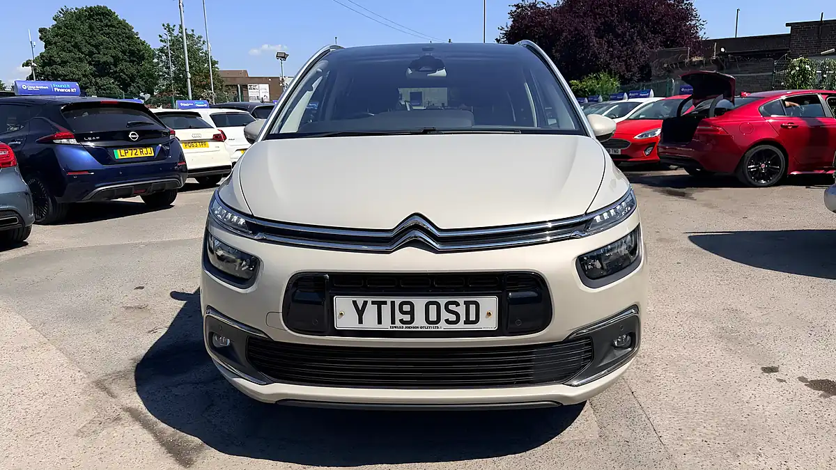 Used 2019 Citroen Grand C4 Spacetourer Flair Beige - Interior and Exterior details 8