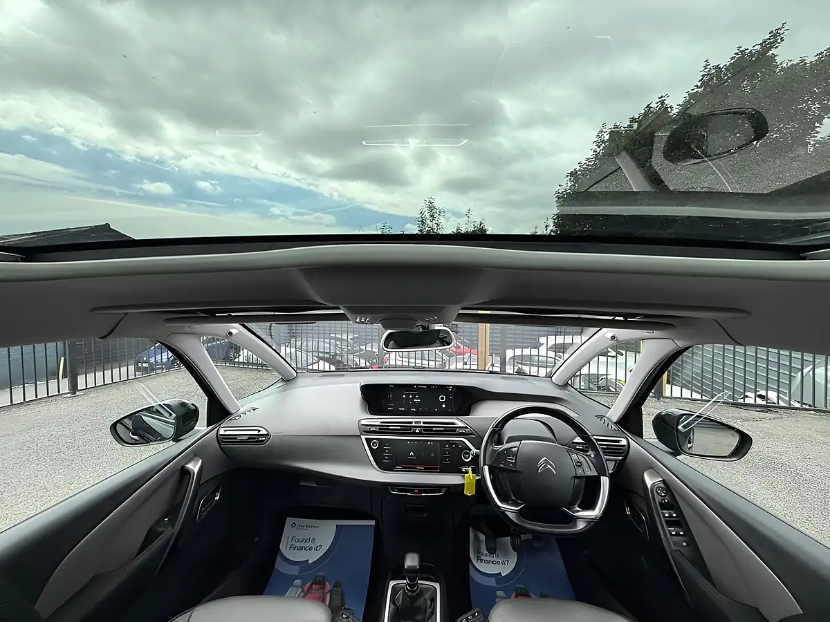 Used 2019 Citroen Grand C4 Spacetourer Flair Black - Interior and Exterior details 11
