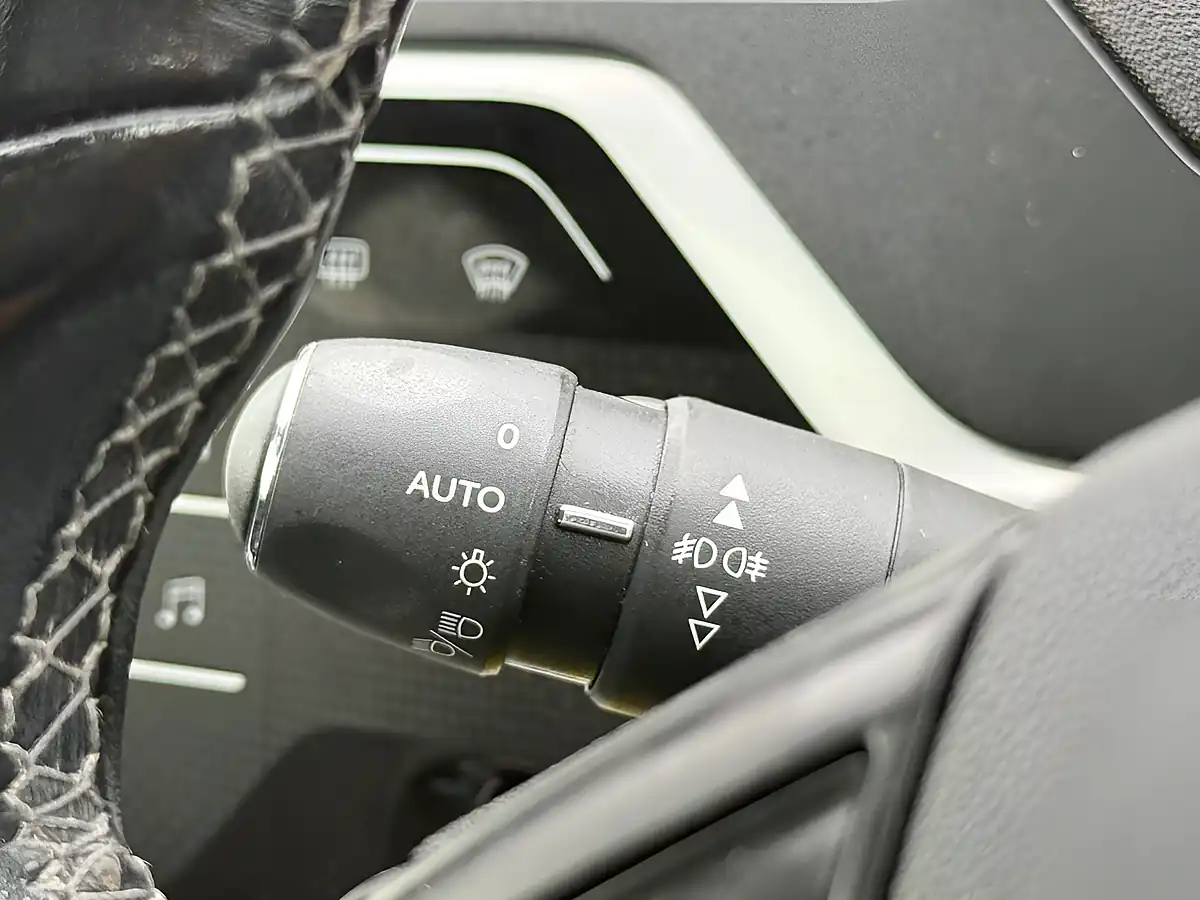 Used 2019 Citroen Grand C4 Spacetourer Flair Black - Interior and Exterior details 18