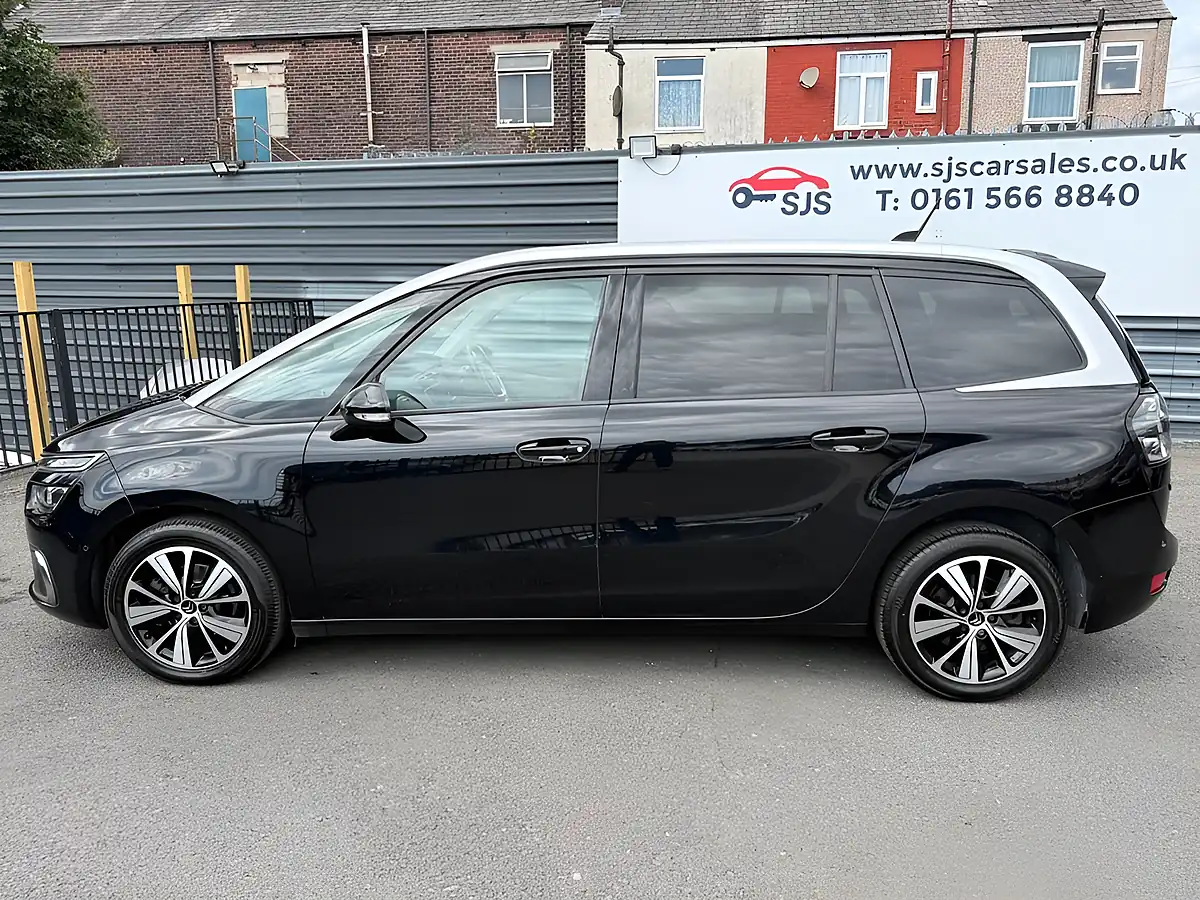 Used 2019 Citroen Grand C4 Spacetourer Flair Black - Interior and Exterior details 8
