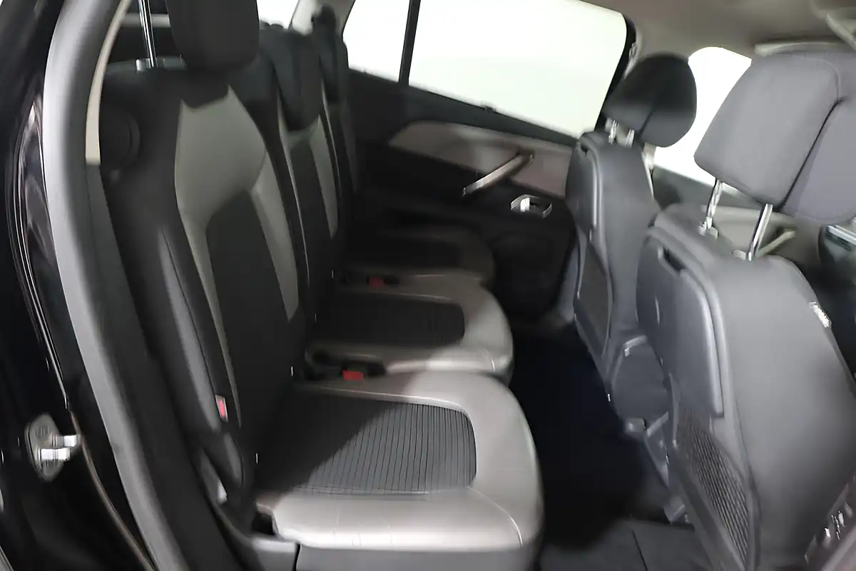 Used 2019 Citroen Grand C4 Spacetourer Flair Black - Interior and Exterior details 12