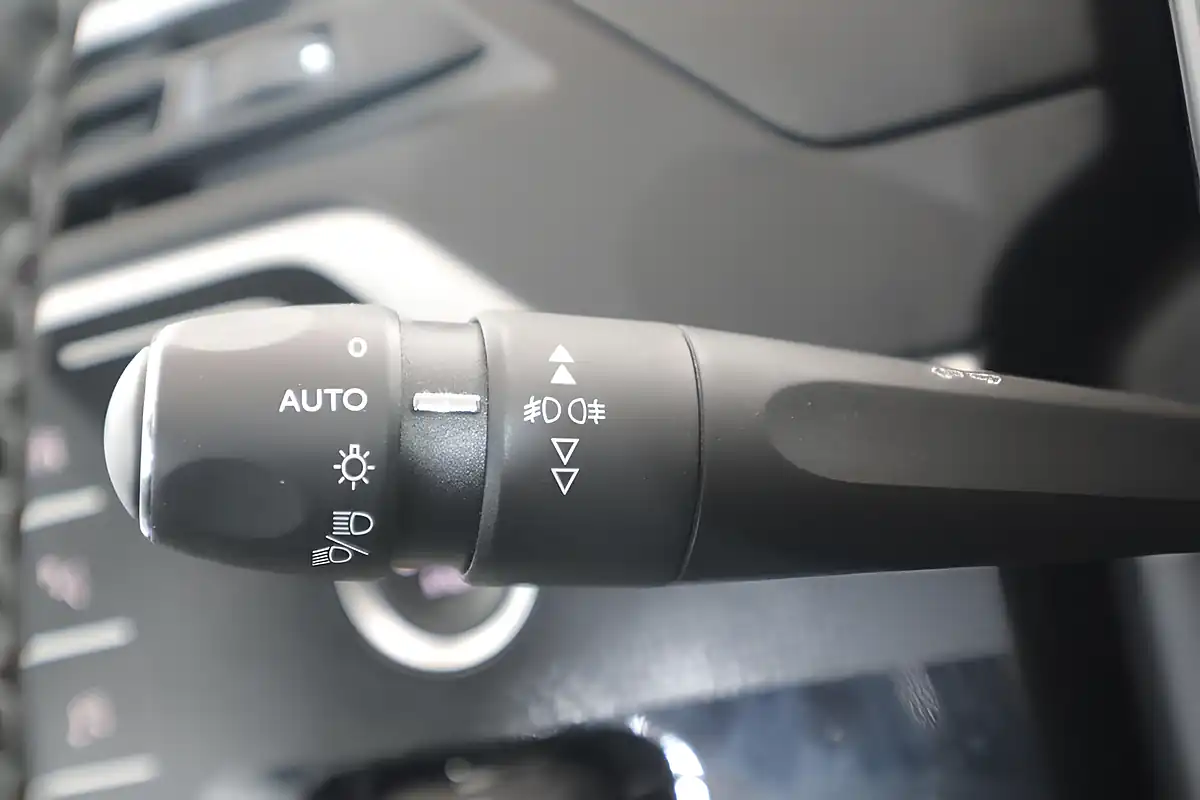 Used 2019 Citroen Grand C4 Spacetourer Flair Black - Interior and Exterior details 19