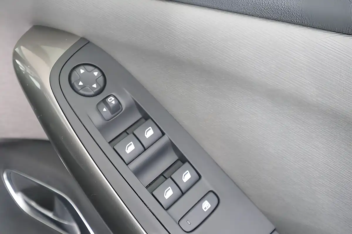 Used 2019 Citroen Grand C4 Spacetourer Flair Black - Interior and Exterior details 20