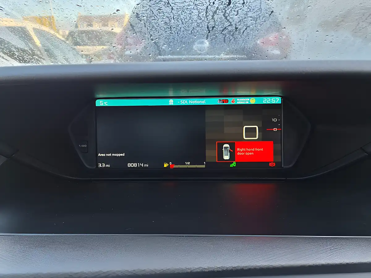 Used 2019 Citroen Grand C4 Spacetourer Flair Black - Interior and Exterior details 11