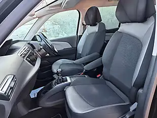 Used 2019 Citroen Grand C4 Spacetourer Flair Black - Interior and Exterior details 18