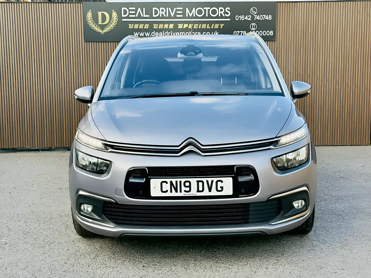 Used 2019 Citroen Grand C4 Spacetourer Flair Grey - Interior and Exterior details 2