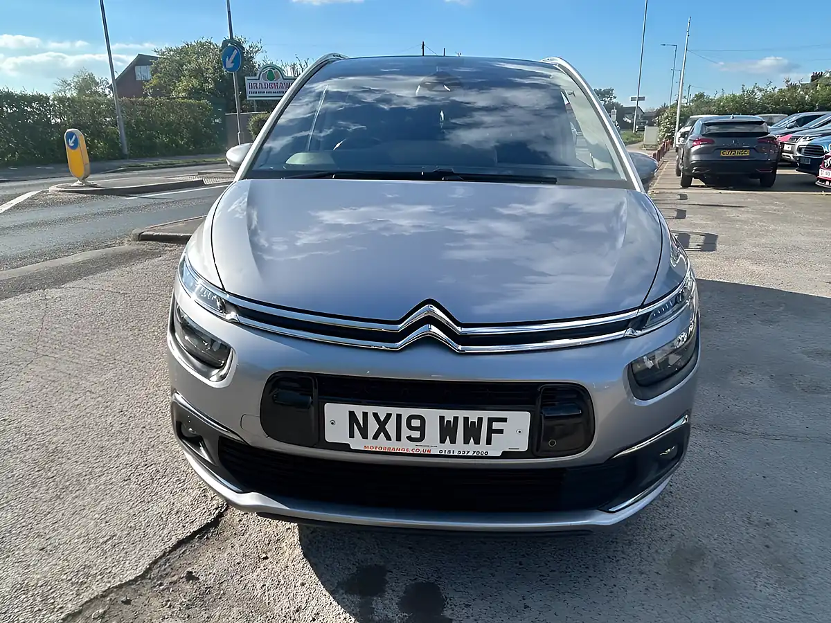 Used 2019 Citroen Grand C4 Spacetourer Flair Grey - Interior and Exterior details 11