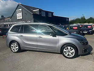Used 2019 Citroen Grand C4 Spacetourer Flair Grey - Interior and Exterior details 2
