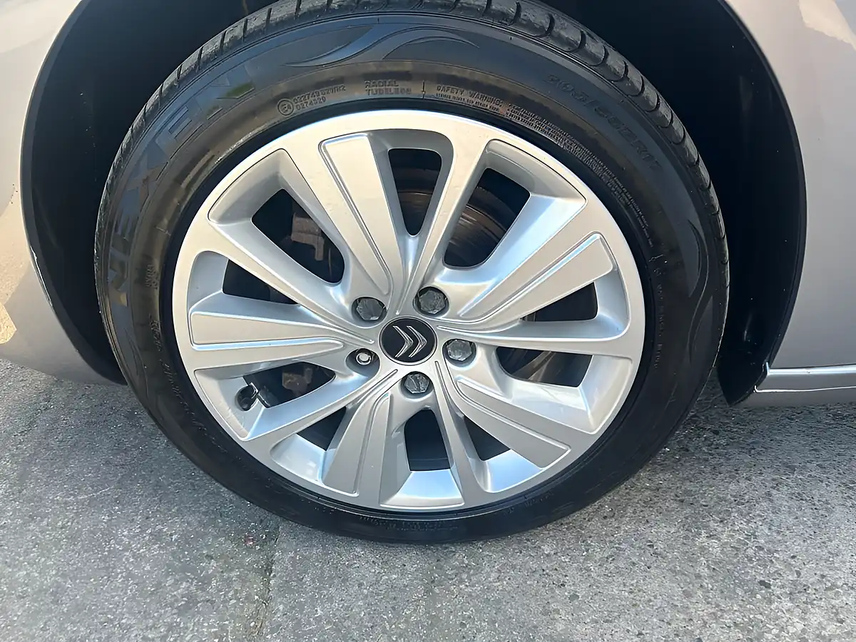 Used 2019 Citroen Grand C4 Spacetourer Flair Grey - Interior and Exterior details 20