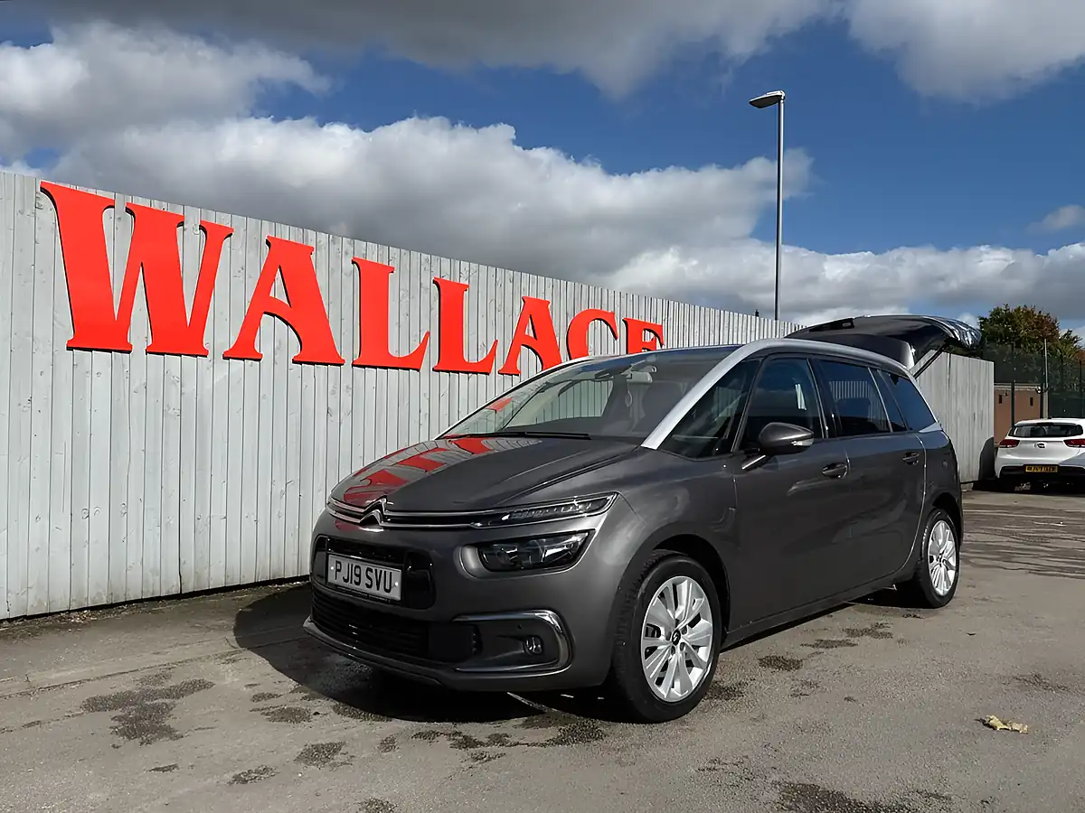 Used 2019 Citroen Grand C4 Spacetourer Flair Grey - Interior and Exterior details 10