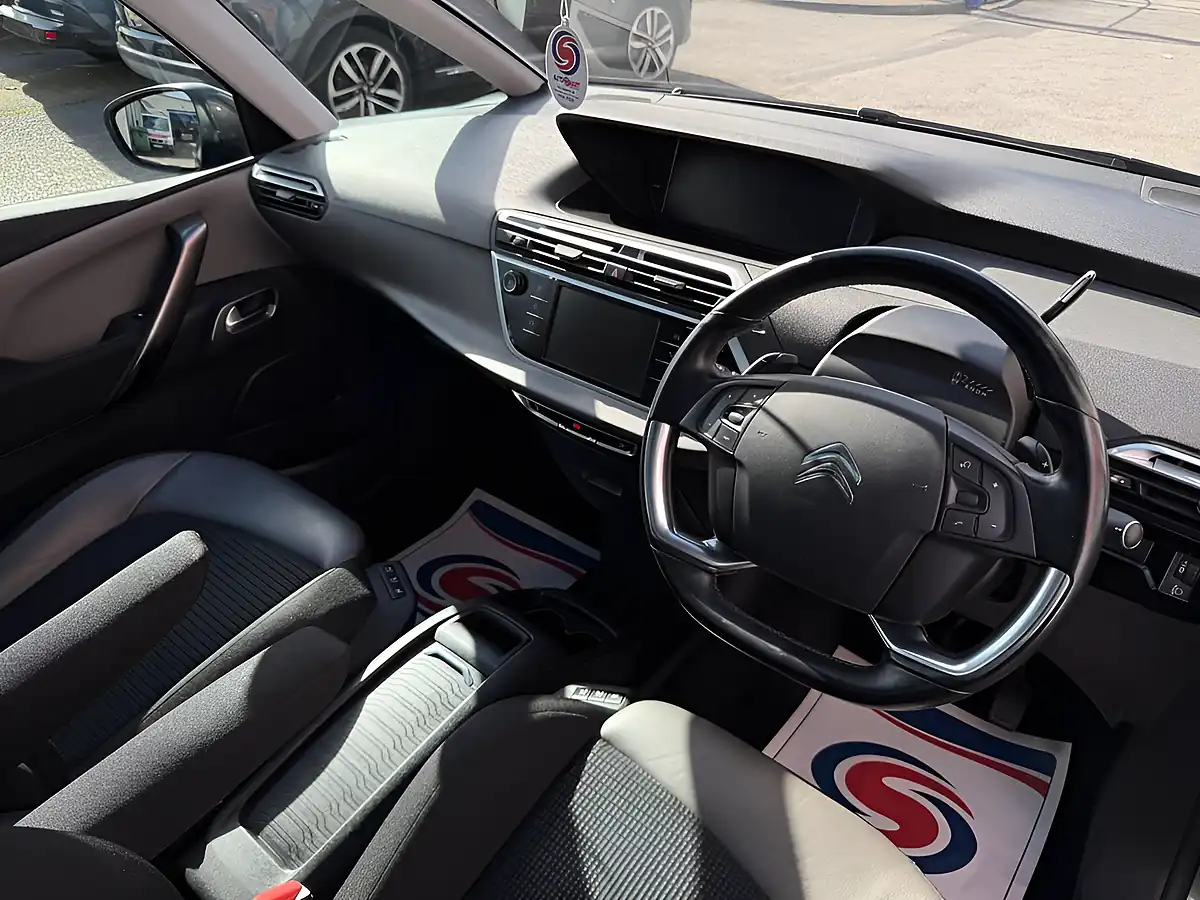 Used 2019 Citroen Grand C4 Spacetourer Flair Grey - Interior and Exterior details 18