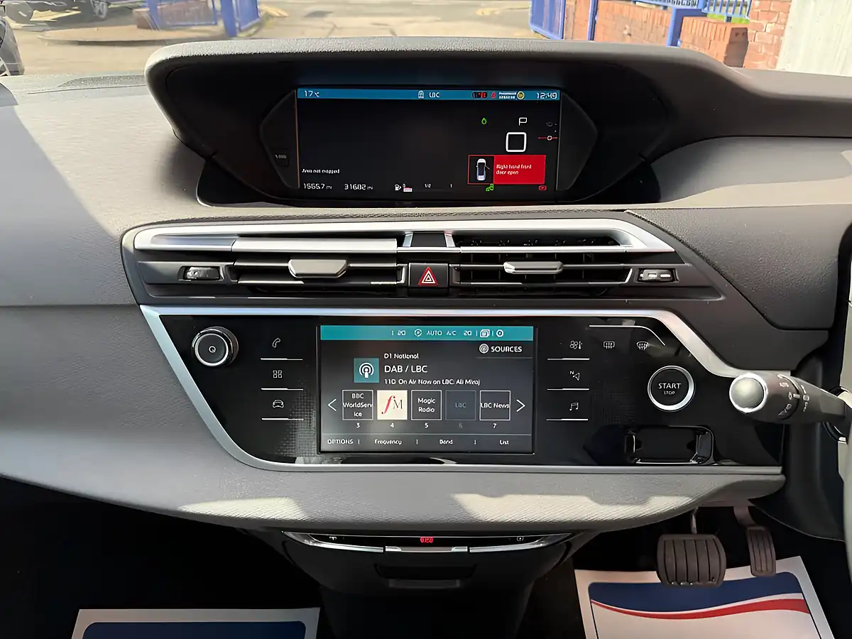 Used 2019 Citroen Grand C4 Spacetourer Flair Grey - Interior and Exterior details 19